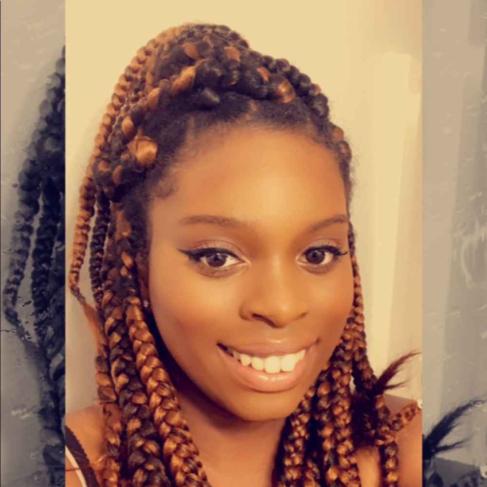 Meet your Posher, Tamari